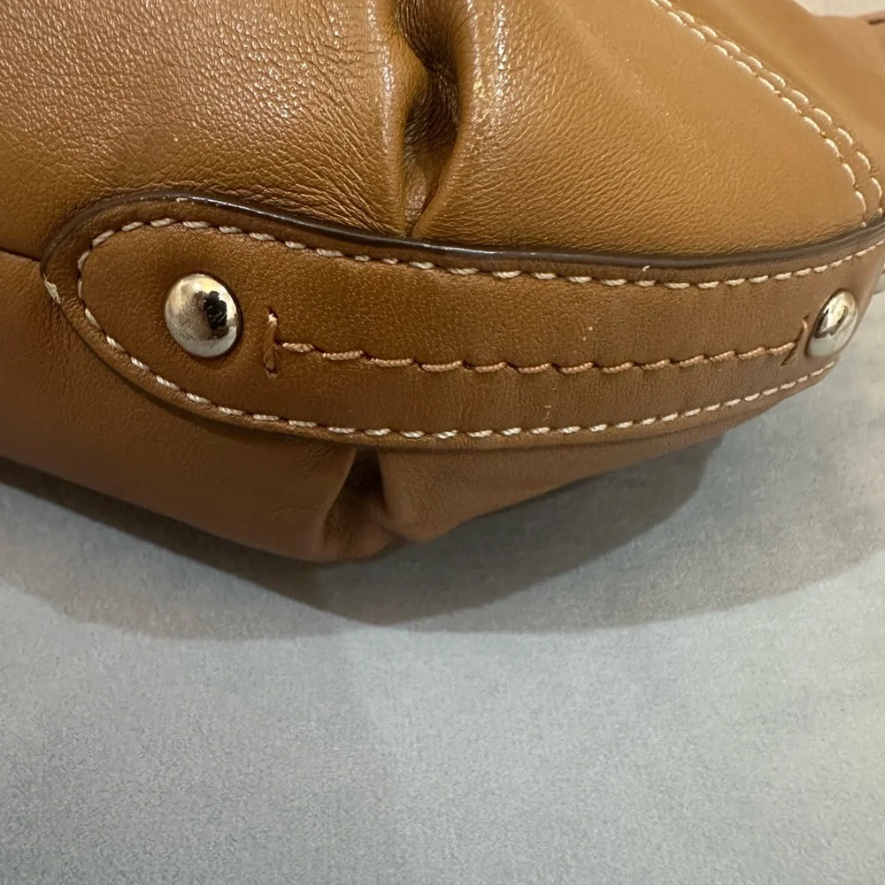 Coach leather crossbody bag tan w adjustable strap - Picture 5 of 8